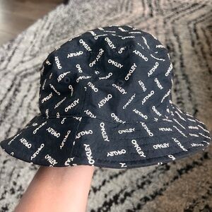 Oakley Black Bucket Hat one size fits mos UNISEX